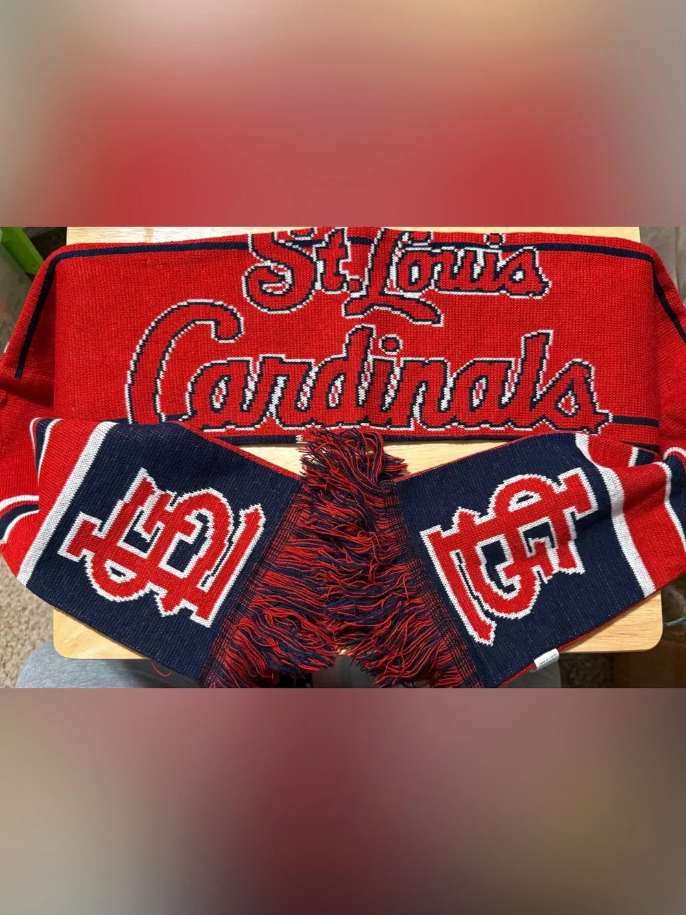 Forever Collectibles Red & Navy Knit Team Scarf Tag